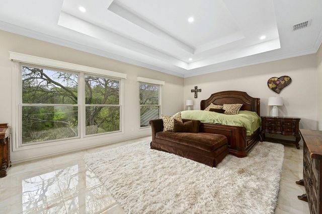 2712 Hillview Green LN, Austin, TX 78703