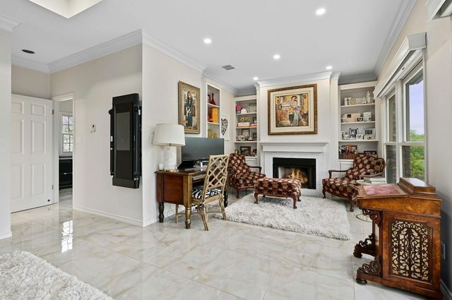 2712 Hillview Green LN, Austin, TX 78703