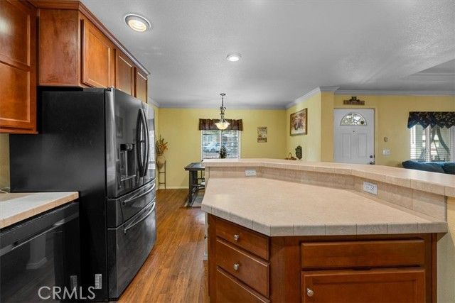 391 Montclair 99, Big Bear City, CA 92314