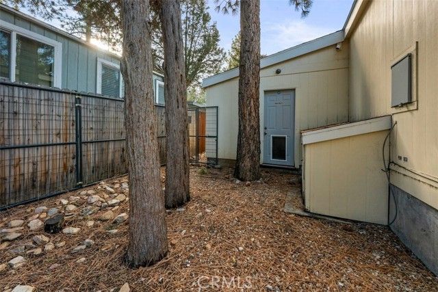 391 Montclair 99, Big Bear City, CA 92314