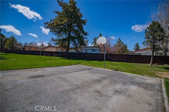 391 Montclair 99, Big Bear City, CA 92314