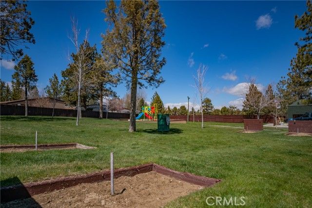 391 Montclair 99, Big Bear City, CA 92314