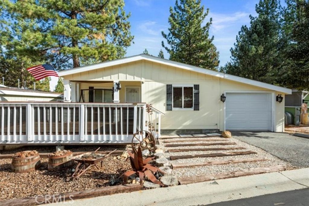 391 Montclair 99, Big Bear City, CA 92314
