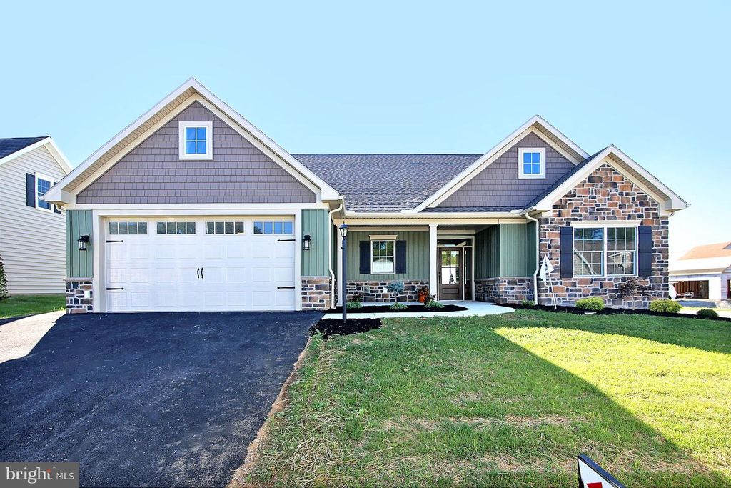 108 ALLWEIN DRIVE, Lebanon, PA 17042