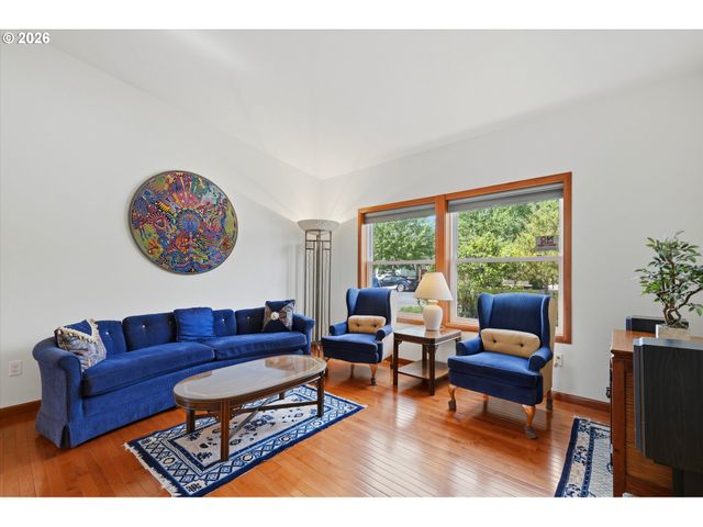 1616 Se 87TH Ave, Portland, OR 97216