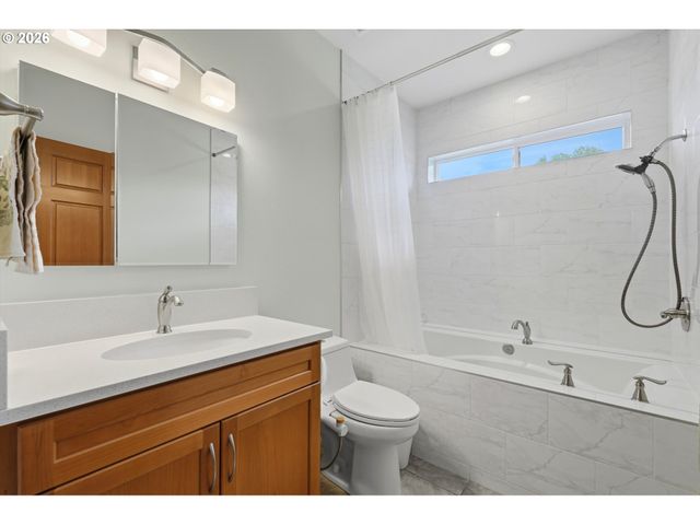 1616 Se 87TH Ave, Portland, OR 97216