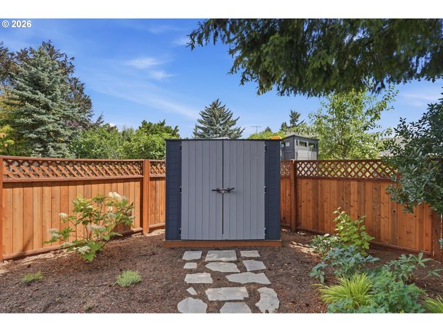 1616 Se 87TH Ave, Portland, OR 97216