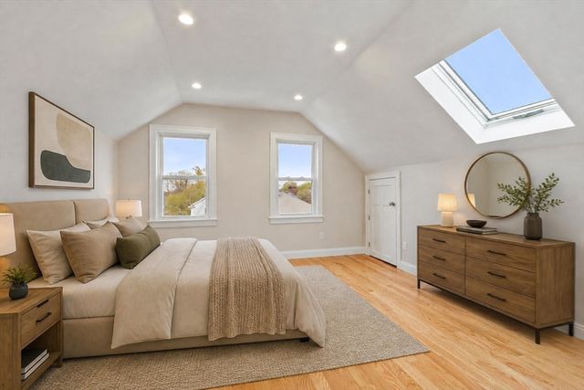 329 Warren, Waltham, MA 02453