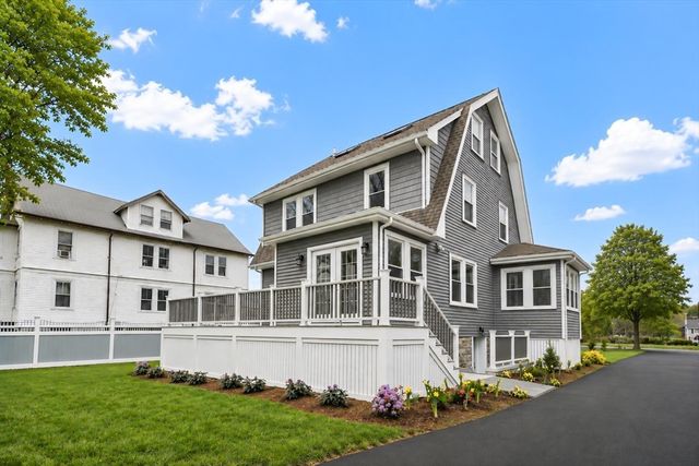 329 Warren, Waltham, MA 02453