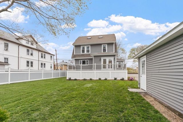 329 Warren, Waltham, MA 02453
