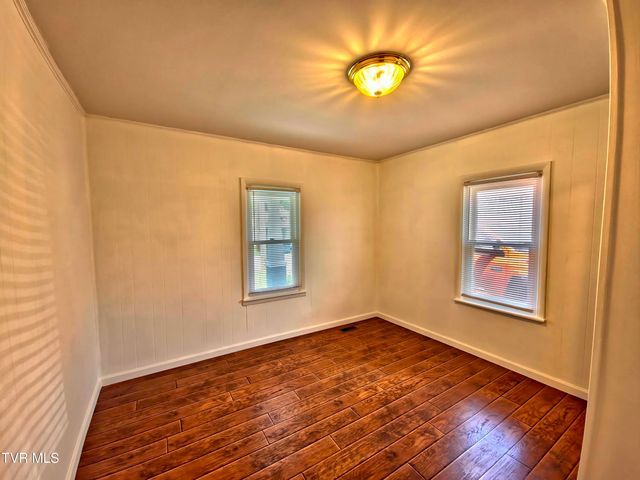 1009 Riverside Avenue, Kingsport, TN 37660