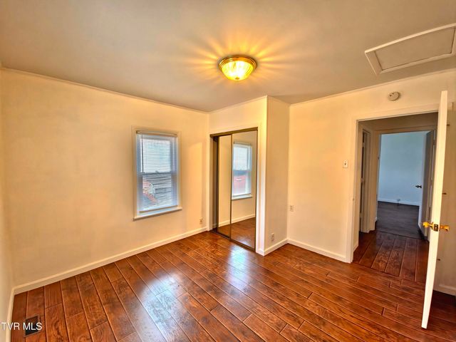 1009 Riverside Avenue, Kingsport, TN 37660