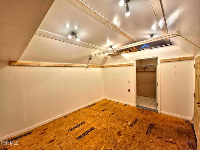 1009 Riverside Avenue, Kingsport, TN 37660