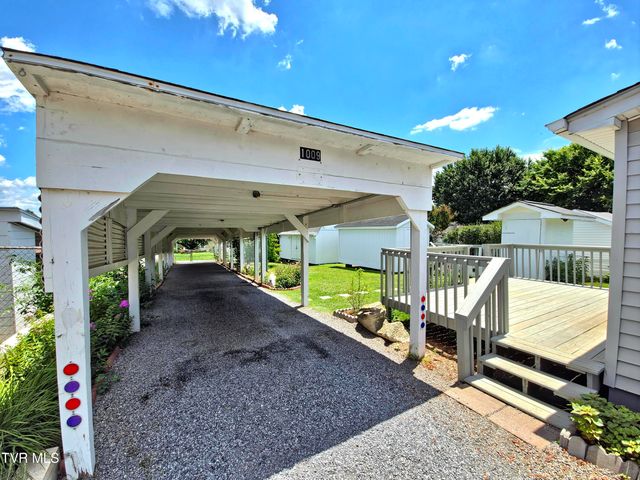 1009 Riverside Avenue, Kingsport, TN 37660