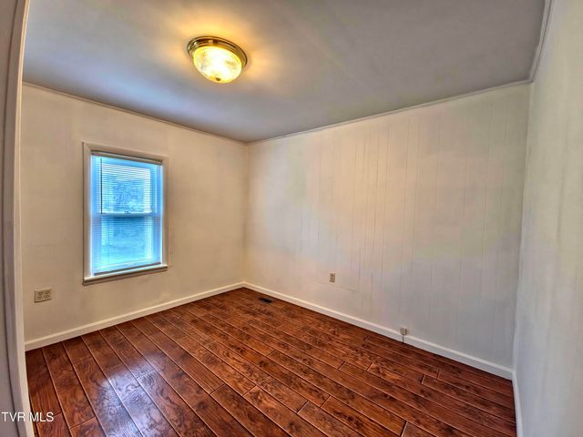 1009 Riverside Avenue, Kingsport, TN 37660