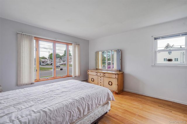 75 Barnum Street, West Babylon, NY 11704