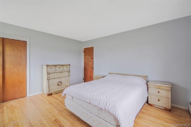 75 Barnum Street, West Babylon, NY 11704