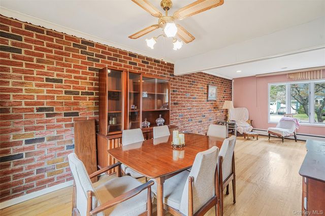 75 Barnum Street, West Babylon, NY 11704
