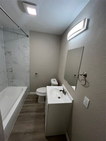 405 Highcrest Drive, Dallas, TX 75232