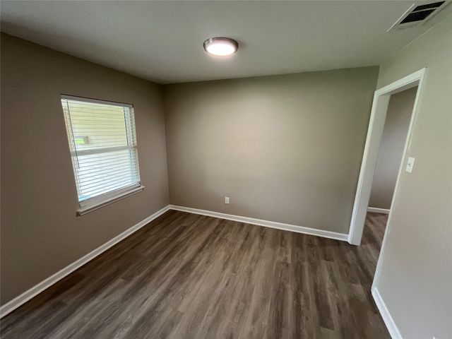 405 Highcrest Drive, Dallas, TX 75232