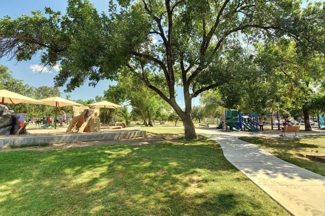 4909 Woodview Ave, Austin, TX 78756
