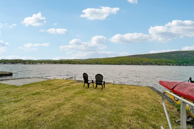 1 Brook Court, Greenwood Lake, NY 10925