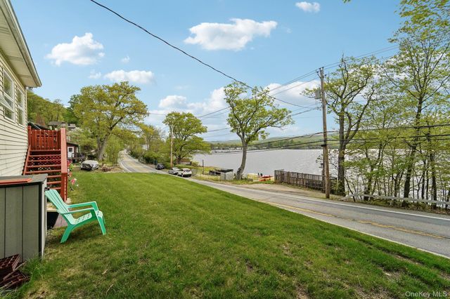 1 Brook Court, Greenwood Lake, NY 10925