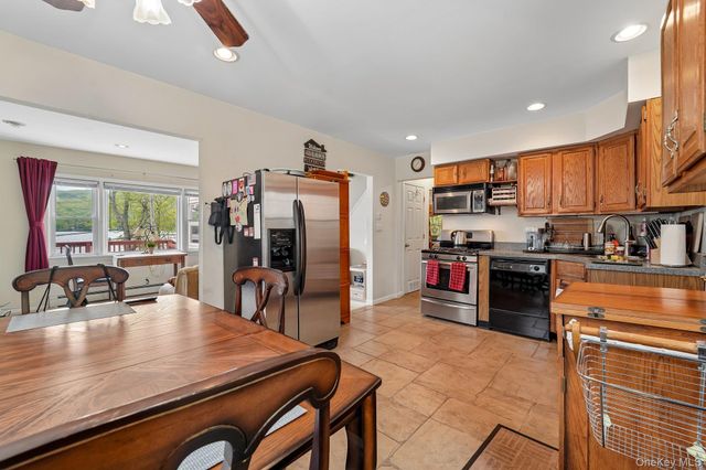 1 Brook Court, Greenwood Lake, NY 10925