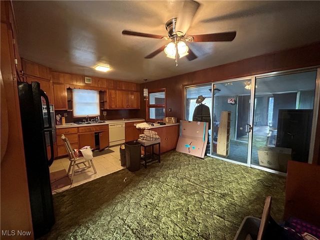 2575 Joyce Hill Road SW, New Philadelphia, OH 44663