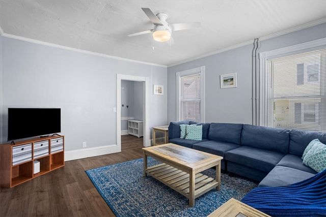 14 Lucas Avenue, Newport, RI 02840