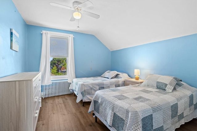 14 Lucas Avenue, Newport, RI 02840