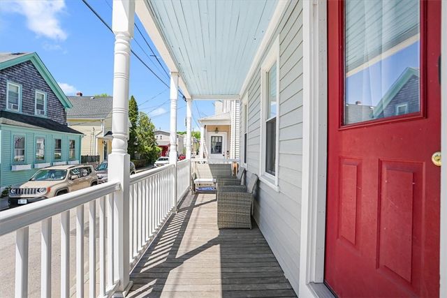 14 Lucas Avenue, Newport, RI 02840