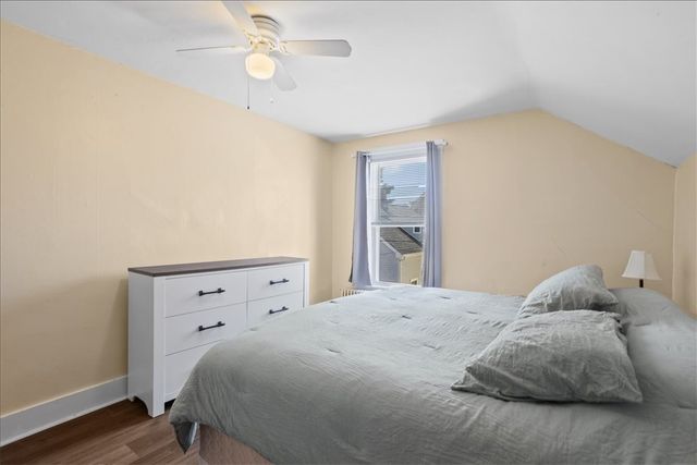 14 Lucas Avenue, Newport, RI 02840