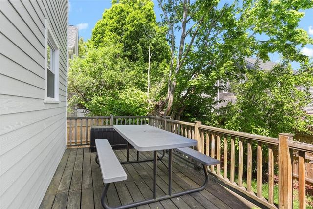14 Lucas Avenue, Newport, RI 02840
