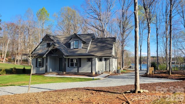 8320 Drena Drive, Sherrills Ford, NC 28673
