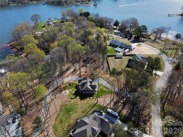 8320 Drena Drive, Sherrills Ford, NC 28673
