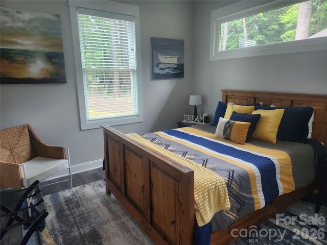 8320 Drena Drive, Sherrills Ford, NC 28673