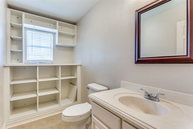 1309 Wedgewood Drive, Cleburne, TX 76033