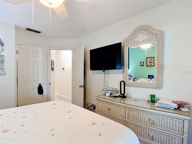 1216 WHITNEY DRIVE, Venice, FL 34292