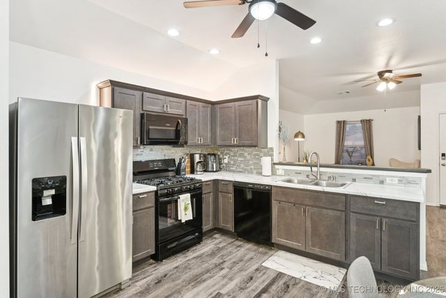 1524 S 29th Court, Broken Arrow, OK 74014