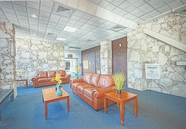 3140 Holiday Springs Boulevard 109, Margate, FL 33063
