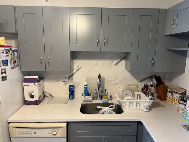 3140 Holiday Springs Boulevard 109, Margate, FL 33063