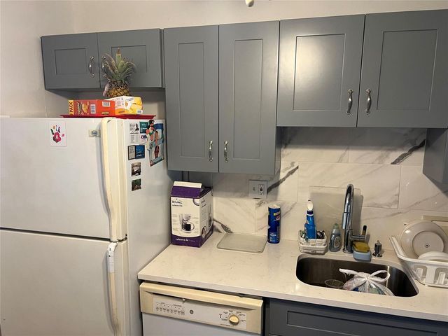 3140 Holiday Springs Boulevard 109, Margate, FL 33063