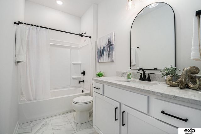 11052 S 218 Street, Gretna, NE 68028