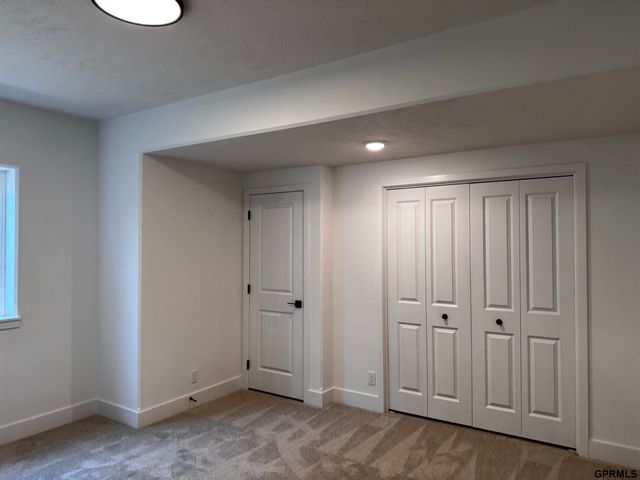 12605 Shepard Street, Papillion, NE 68138