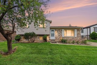 39158 Roland Drive, Sterling Heights, MI 48310
