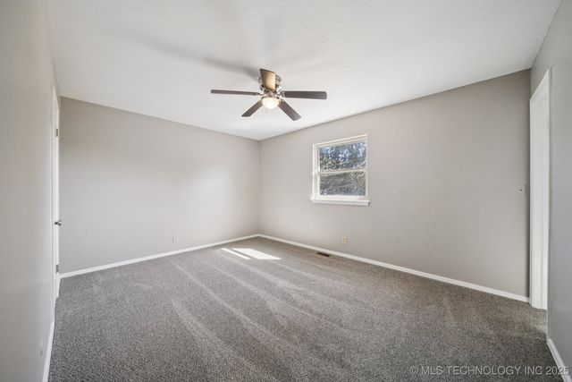 1206 Saddle Lane, Bartlesville, OK 74006