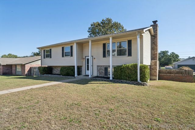 1206 Saddle Lane, Bartlesville, OK 74006