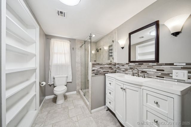 1206 Saddle Lane, Bartlesville, OK 74006