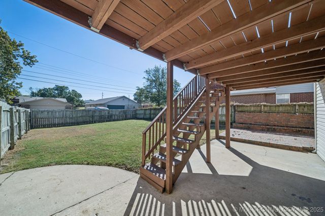 1206 Saddle Lane, Bartlesville, OK 74006